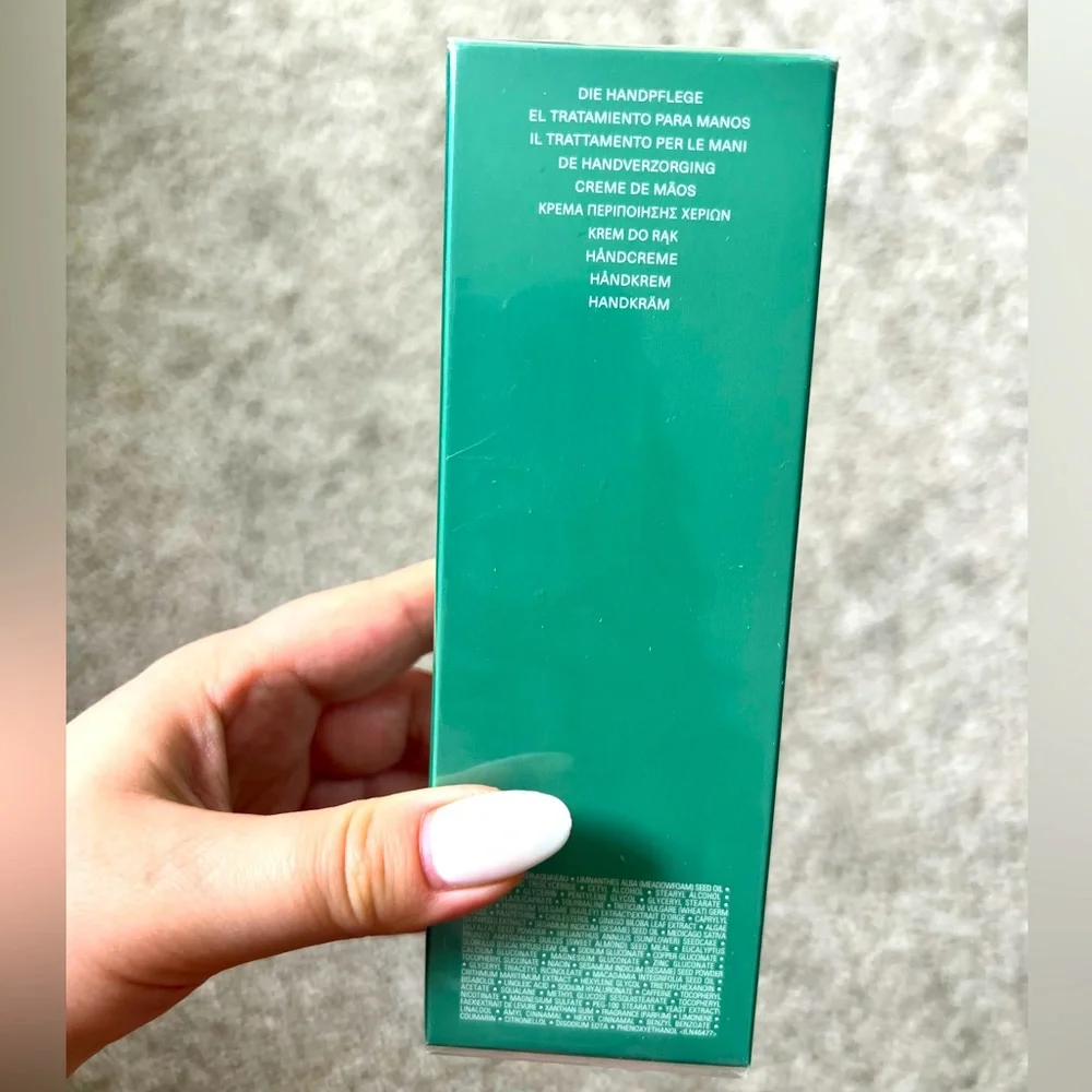 La Mer Hand Treatment - Picture 4 of 5